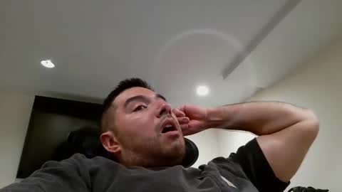 Snapshot of jhincorre1234 chatting on 10.13.25 jhincorre1234 online show from 10.13.25