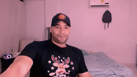 En moreno online show from 12.04.25