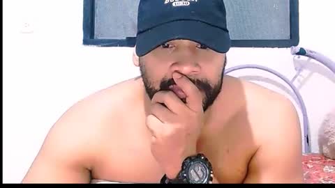 En moreno online show from 03.03.26