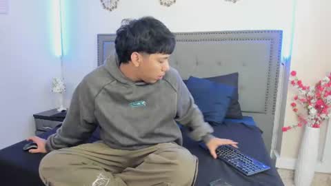 Snapshot of jhoan_evans chatting on 06.19.26 jhoan_evans online show from 06.19.26