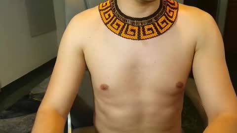 Snapshot of jhoan_saenz chatting on 10.27.25 Jhoan Saenz online show from 10.27.25