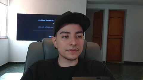 Snapshot of jhoan_saenz chatting on 11.08.25 Jhoan Saenz online show from 11.08.25