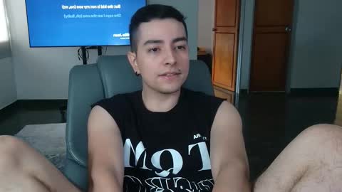 Snapshot of jhoan_saenz chatting on 11.12.25 Jhoan Saenz online show from 11.12.25