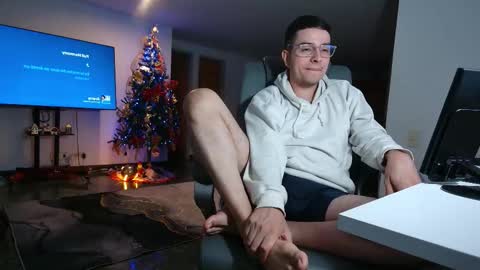 Snapshot of jhoan_saenz chatting on 11.28.25 Jhoan Saenz online show from 11.28.25