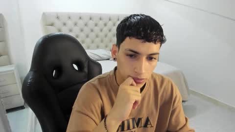 jhoanleandro online show from 10.31.25