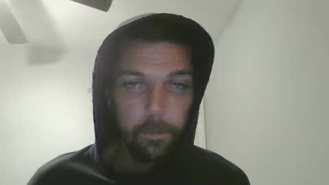 Snapshot of jholls chatting on 12.12.24 jholls online show from 12.12.24