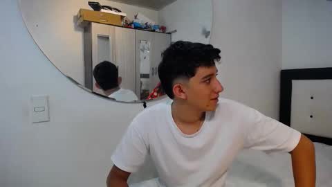 Snapshot of jhon_and_nicolle chatting on 12.04.25 Jhon and nicolle online show from 12.04.25