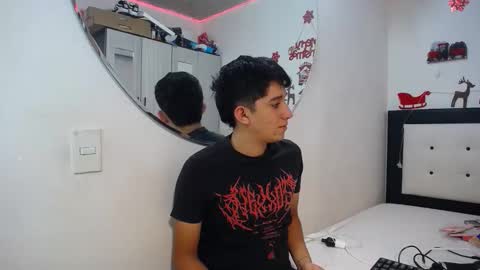 Snapshot of jhon_and_nicolle chatting on 12.16.25 Jhon and nicolle online show from 12.16.25