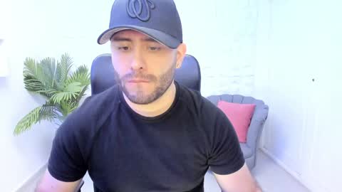 Snapshot of jhon_bear02 chatting on 02.03.25 John Bear.... online show from 02.03.25