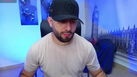 Snapshot of jhon_bear02 chatting on 03.12.25 John Bear.... online show from 03.12.25