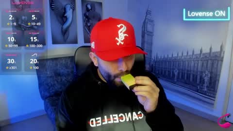 Snapshot of jhon_bear02 chatting on 09.09.25 John Bear.... online show from 09.09.25