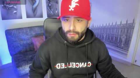 Snapshot of jhon_bear02 chatting on 10.08.25 John Bear.... online show from 10.08.25