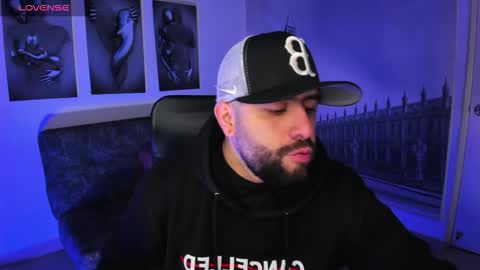 Snapshot of jhon_bear02 chatting on 11.11.25 John Bear.... online show from 11.11.25