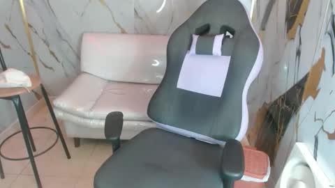 jhost online show from 02.04.26