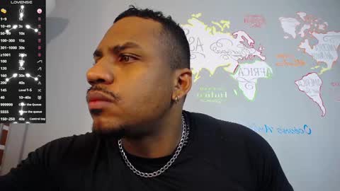 Snapshot of jhonblacke chatting on 01.04.25 jhon online show from 01.04.25