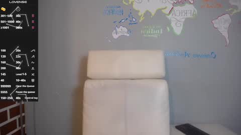 Snapshot of jhonblacke chatting on 02.19.25 jhon online show from 02.19.25