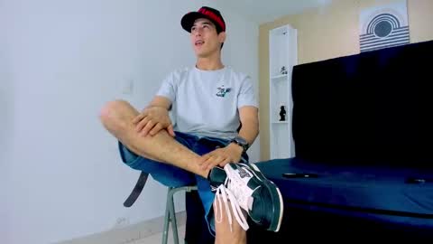 Snapshot of jhonn_rhyss chatting on 01.09.25 Jhon online show from 01.09.25