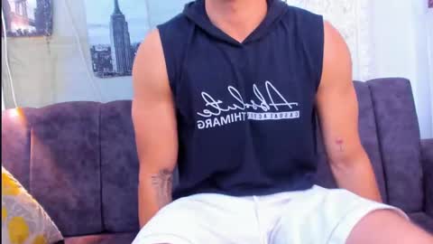 Snapshot of jhonny_flames7 chatting on 02.27.25 jhonny online show from 02.27.25