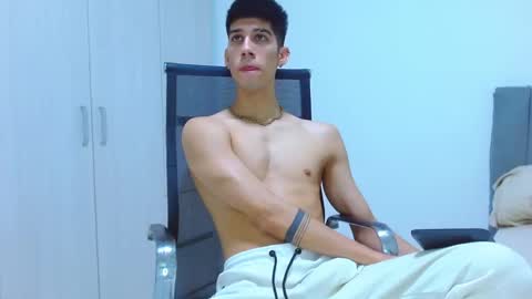 jhony_sex3 online show from 10.10.25