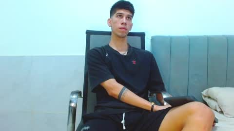 Snapshot of jhony_sex3 chatting on 03.31.26 jhony_sex3 online show from 03.31.26