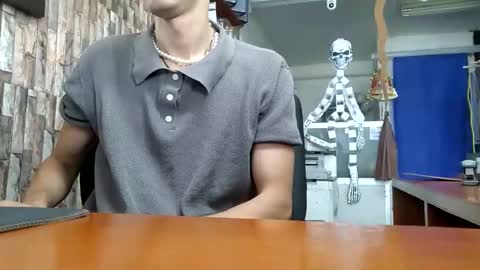 jhosuamoore2 online show from 10.26.25