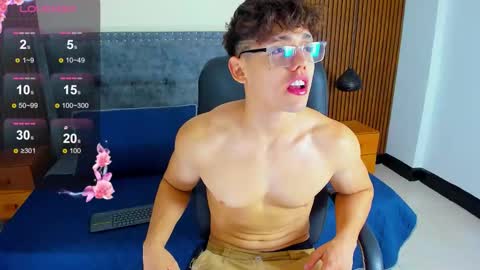 jhoumod_21 online show from 11.15.25