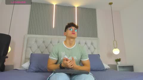 jhoumod_21 online show from 11.25.25