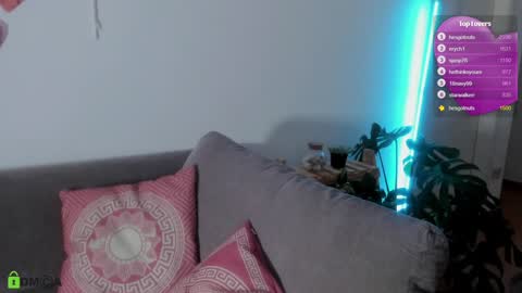 Snapshot of jhulysex chatting on 12.17.24 jhulysex online show from 12.17.24