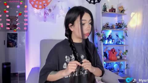 Ji  online show from 10.23.25