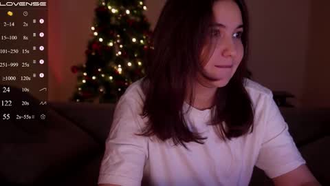 jia_lisaa online show from 12.15.25