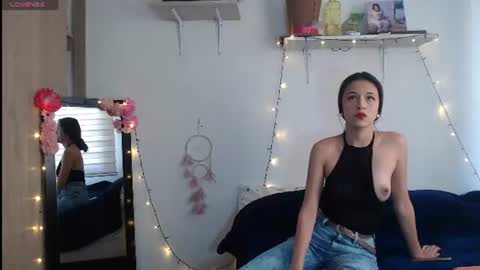 Snapshot of jia_miller02 chatting on 07.29.26 Emma online show from 07.29.26
