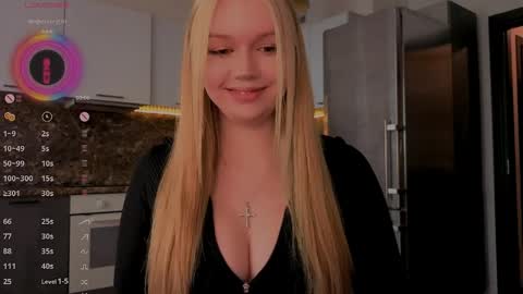 Snapshot of jiaalisaa chatting on 04.01.26 Lisa I would really appreciate it if you could help me achieve 88 thumbs up favorite patterns 38457588 online show from 04.01.26