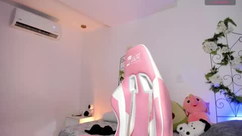 Jiggly online show from 09.15.25