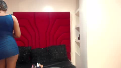 Snapshot of jimena_bell chatting on 10.26.25 Jimena online show from 10.26.25