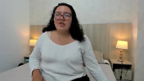 Jimena online show from 12.16.25