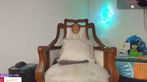 Jimm  Independent Model  online show from 09.18.25