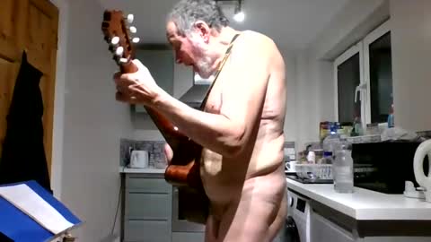 Snapshot of jimmybenido chatting on 01.07.25 Jim Redgewell online show from 01.07.25