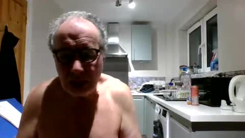 Snapshot of jimmybenido chatting on 01.16.25 Jim Redgewell online show from 01.16.25