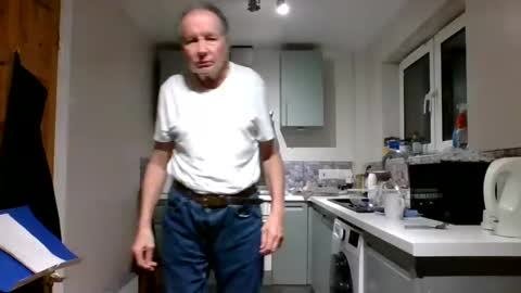 Snapshot of jimmybenido chatting on 01.21.25 Jim Redgewell online show from 01.21.25