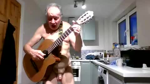 Snapshot of jimmybenido chatting on 02.11.25 Jim Redgewell online show from 02.11.25