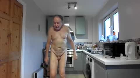 Snapshot of jimmybenido chatting on 10.22.25 Jim Redgewell online show from 10.22.25