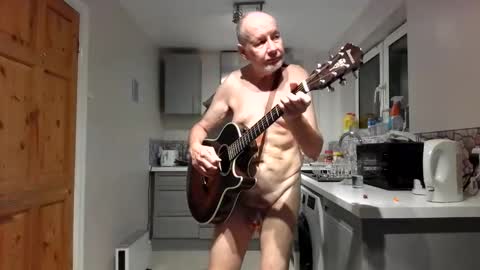 Snapshot of jimmybenido chatting on 11.13.25 Jim Redgewell online show from 11.13.25