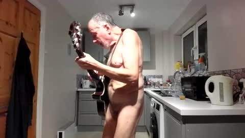 Snapshot of jimmybenido chatting on 12.03.25 Jim Redgewell online show from 12.03.25