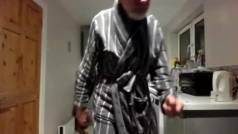 Snapshot of jimmybenido chatting on 01.11.26 Jim Redgewell online show from 01.11.26