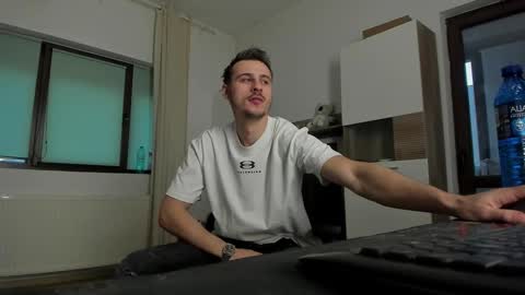 Snapshot of jimmys_style chatting on 10.03.25 AlphaJimmy online show from 10.03.25