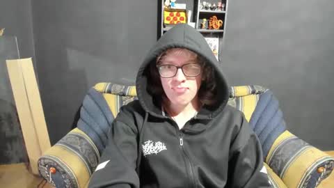 Snapshot of jinnbook chatting on 12.03.24 JinnBook online show from 12.03.24