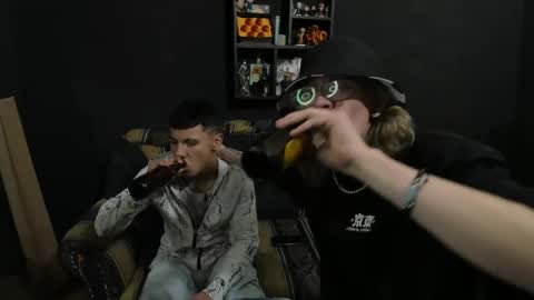 Snapshot of jinnbook chatting on 12.28.24 JinnBook online show from 12.28.24