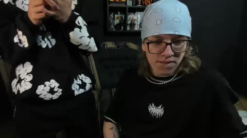 Snapshot of jinnbook chatting on 01.02.25 JinnBook online show from 01.02.25