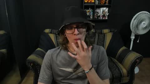 Snapshot of jinnbook chatting on 01.15.25 JinnBook online show from 01.15.25