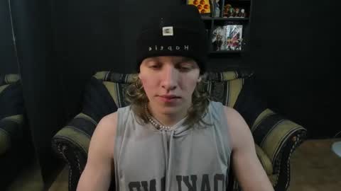 Snapshot of jinnbook chatting on 01.21.25 JinnBook online show from 01.21.25